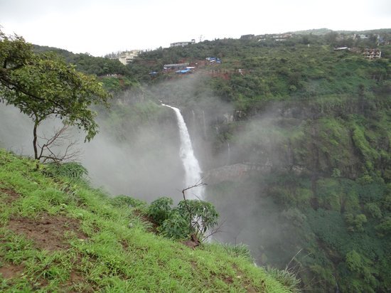 Panchgani Honeymoon Tour Packages | call 9899567825 Avail 50% Off